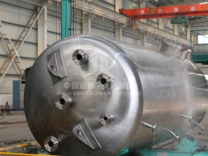 Vertical Stainless Steel Storage Tank suppliers